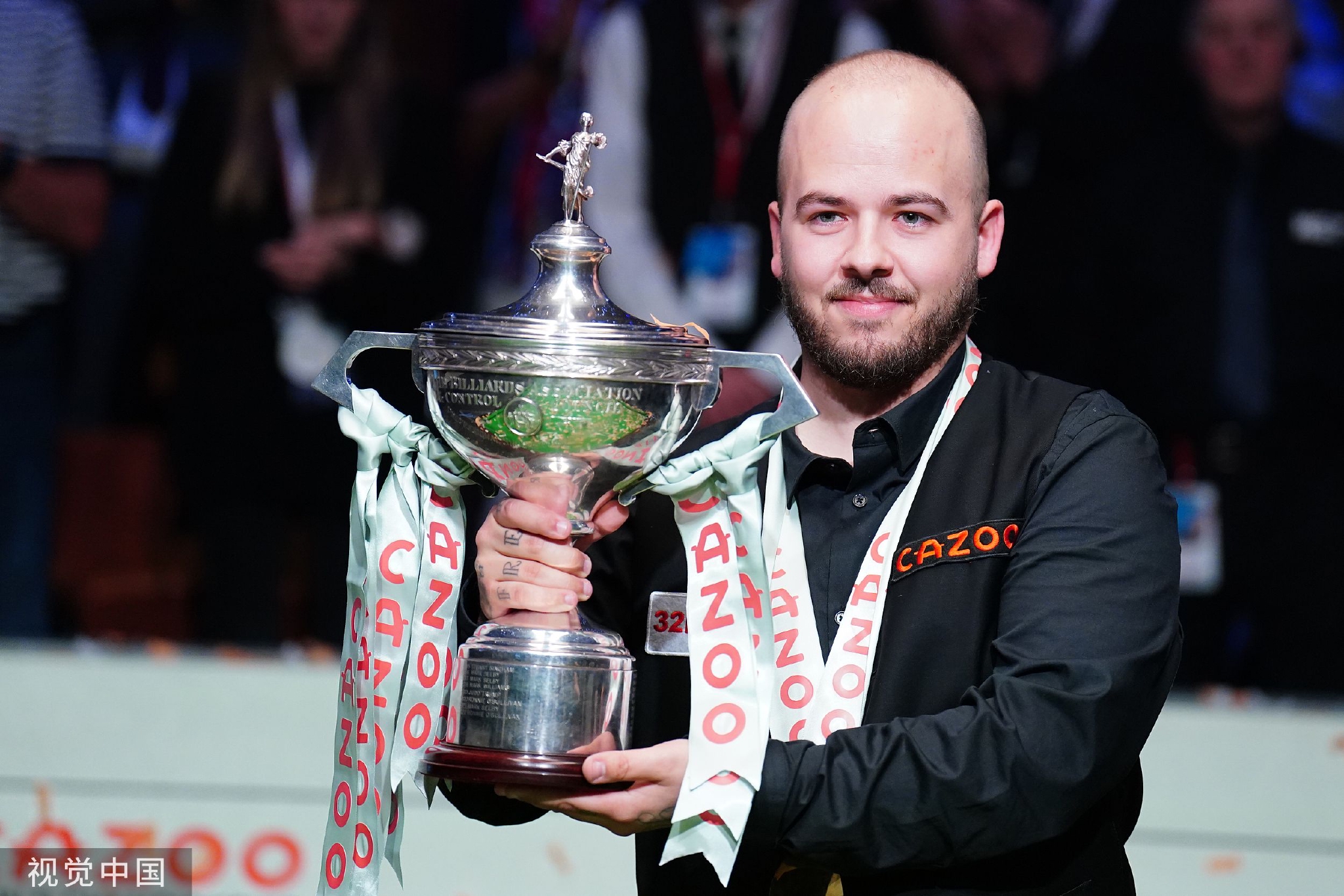 更衣室内陷 更衣室内陷