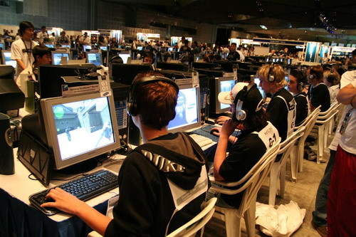 只要引援向 只要引援向